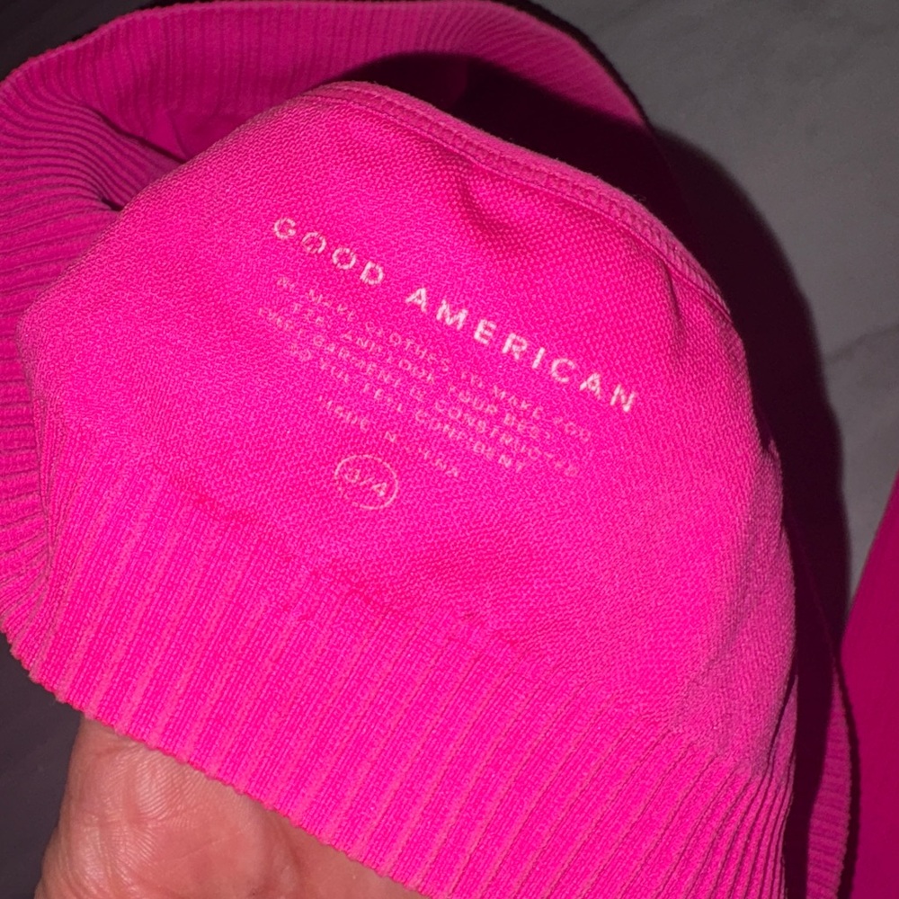 Good American Pink Sports Bra and Leggings Set - Picture 6 of 8